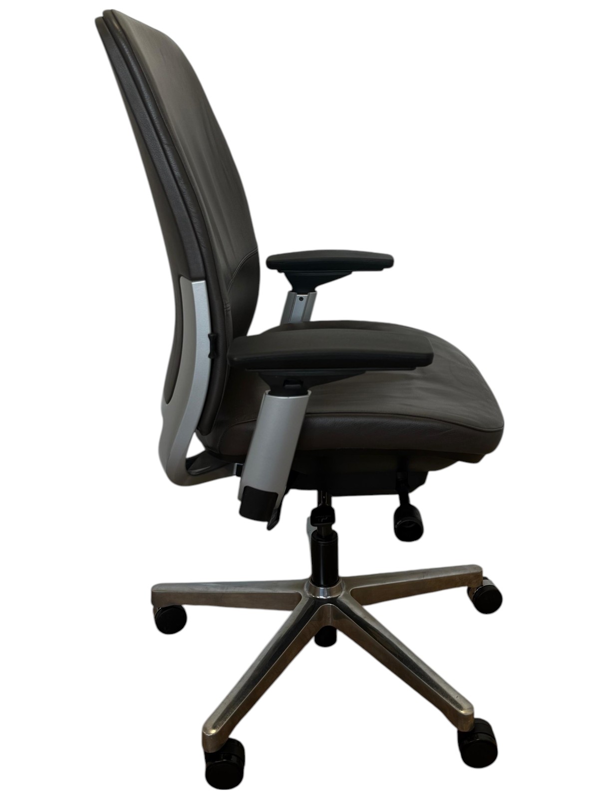 Steelcase Amia Leather